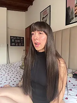 itsemiliasommer online show from February 2025 07:59:02 PM