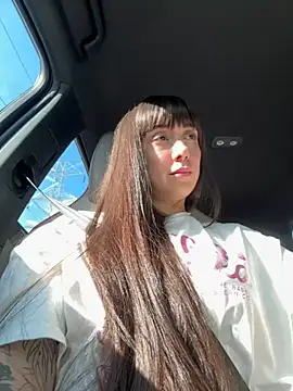 itsemiliasommer online show from February 2025 09:09:01 PM