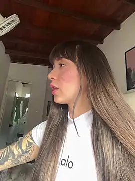 itsemiliasommer online show from February 2025 09:11:02 PM