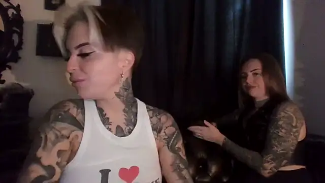 Snapshot of Alexandersonxo chatting on December 2025 10:20:02 AM Alexandersonxo online show from December 2025 10:20:02 AM