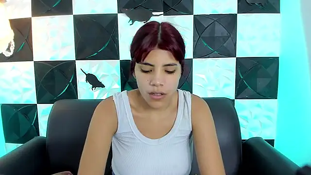 Snapshot of AfroditaMoore chatting on October 2025 03:32:01 AM AfroditaMoore online show from October 2025 03:32:01 AM