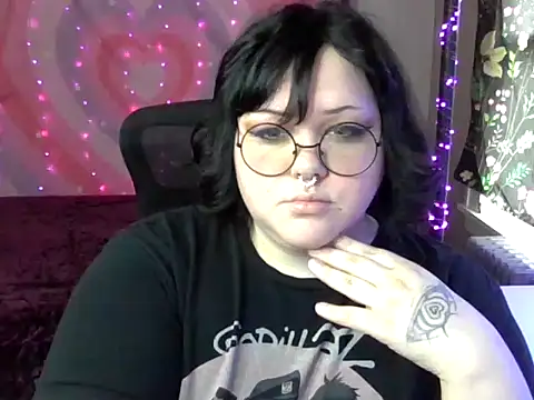 Flamefairy710 online show from December 2024 04:17:01 PM