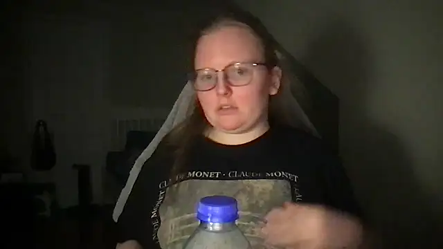 Snapshot of lexie_lilacs chatting on February 2025 11:37:02 PM lexie lilacs online show from February 2025 11:37:02 PM