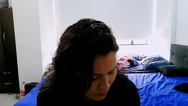 luxandracon23 online show from October 2025 03:02:02 PM