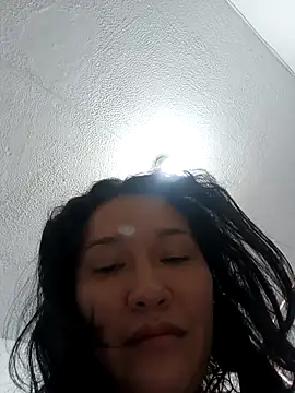 luxandracon23 online show from October 2025 03:19:01 PM