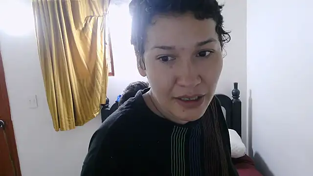 luxandracon23 online show from February 2026 04:18:01 PM