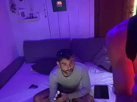 trebord77 online show from December 2024 03:09:02 PM