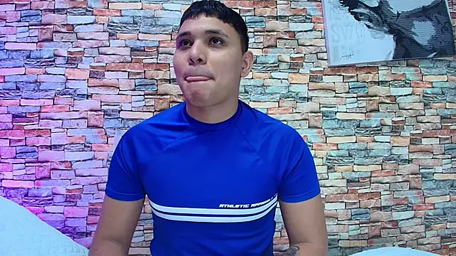 Snapshot of couple_lovelyds chatting on January 2026 08:40:02 PM couple lovelyds online show from January 2026 08:40:02 PM