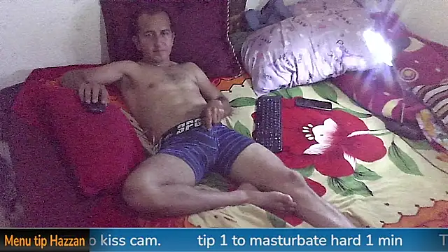 Snapshot of yazforeSolo chatting on January 2025 07:53:02 PM yazforeSolo online show from January 2025 07:53:02 PM