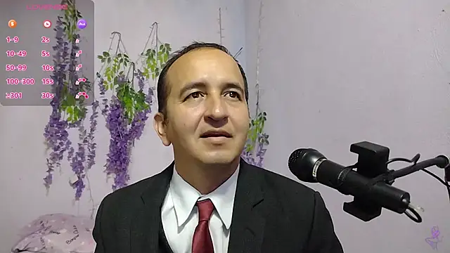 Snapshot of yazforeSolo chatting on September 2025 03:17:02 PM yazforeSolo online show from September 2025 03:17:02 PM