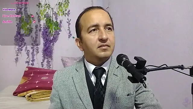 Snapshot of yazforeSolo chatting on September 2025 03:28:02 PM yazforeSolo online show from September 2025 03:28:02 PM