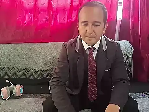 Snapshot of yazforeSolo chatting on September 2025 01:49:01 PM yazforeSolo online show from September 2025 01:49:01 PM