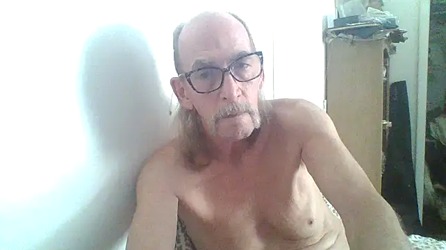 friendlychat1 online show from September 2025 06:13:02 PM