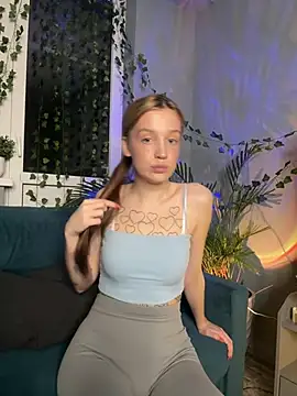 Snapshot of Sweet_Evva chatting on January 2025 06:39:01 PM Sweet Evva online show from January 2025 06:39:01 PM