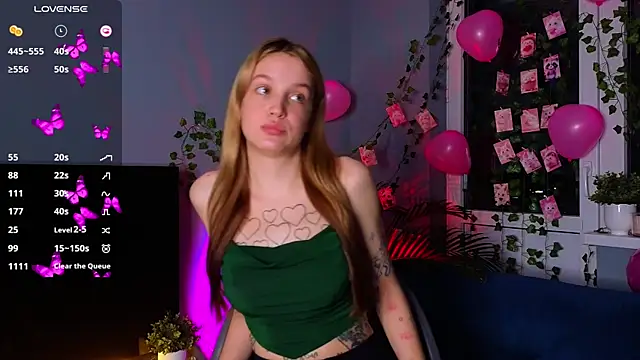 Snapshot of Sweet_Evva chatting on February 2025 04:47:02 PM Sweet Evva online show from February 2025 04:47:02 PM