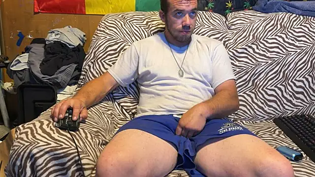 Snapshot of ScubaStevex chatting on June 2026 01:59:01 PM ScubaStevex online show from June 2026 01:59:01 PM