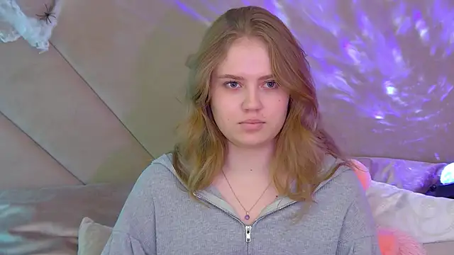 SelinSwarovski online show from November 2025 04:22:02 AM