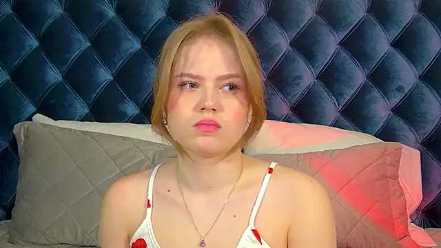 SelinSwarovski online show from January 2026 04:11:01 PM