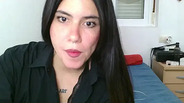 Snapshot of AbyCarson chatting on January 2025 06:16:02 PM AbyCarson online show from January 2025 06:16:02 PM