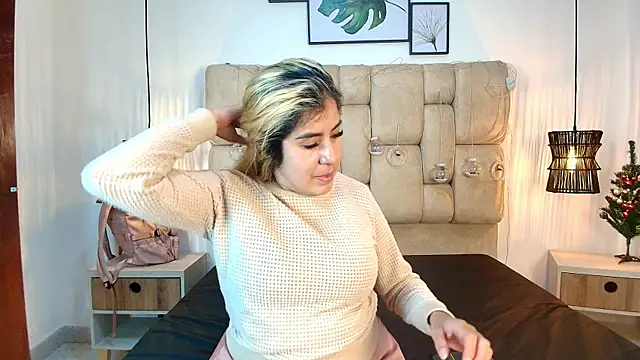 AdharaSmithh online show from January 2026 07:05:02 PM