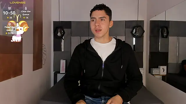 LiamNovak online show from November 2025 12:06:01 PM