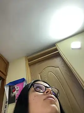 alissonfernandez  online show from February 2026 11:01:01 PM