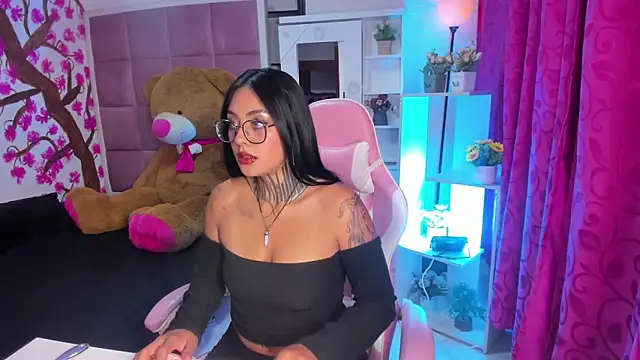 Snapshot of Lovely_celeste chatting on May 2026 02:23:01 PM Lovely celeste online show from May 2026 02:23:01 PM