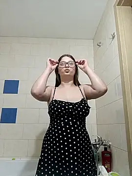 kila lo online show from January 2025 12:58:01 PM