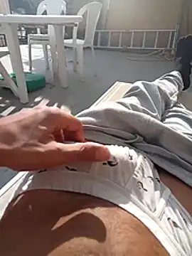 Snapshot of MrTamburine22 chatting on October 2025 12:50:01 PM MrTamburine22 online show from October 2025 12:50:01 PM