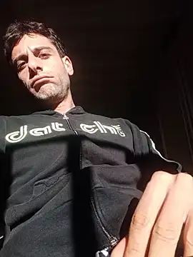 Snapshot of MrTamburine22 chatting on November 2025 01:55:02 PM MrTamburine22 online show from November 2025 01:55:02 PM