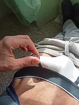 Snapshot of MrTamburine22 chatting on November 2025 12:15:02 PM MrTamburine22 online show from November 2025 12:15:02 PM