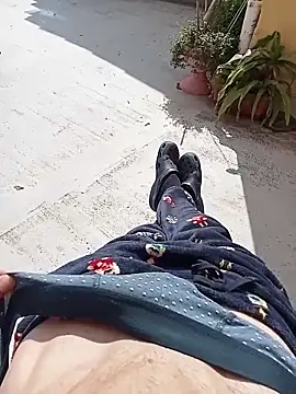 Snapshot of MrTamburine22 chatting on March 2026 12:45:02 PM MrTamburine22 online show from March 2026 12:45:02 PM