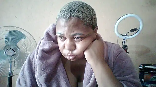 Snapshot of bustyboobs6 chatting on February 2026 05:58:02 AM bustyboobs6 online show from February 2026 05:58:02 AM