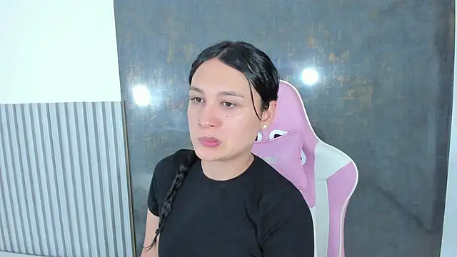 lana boomer online show from October 2025 08:10:01 PM