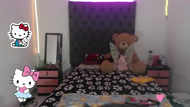 Snapshot of lucianadolll chatting on September 2025 06:04:02 AM lucianadolll online show from September 2025 06:04:02 AM