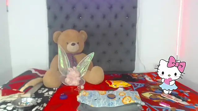 Snapshot of lucianadolll chatting on October 2025 02:48:02 PM lucianadolll online show from October 2025 02:48:02 PM