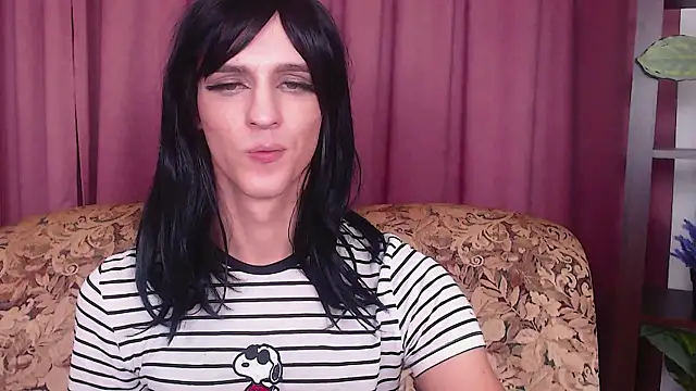 Snapshot of _CRYSTAL_tgirl chatting on December 2024 06:22:01 PM CRYSTAL tgirl online show from December 2024 06:22:01 PM