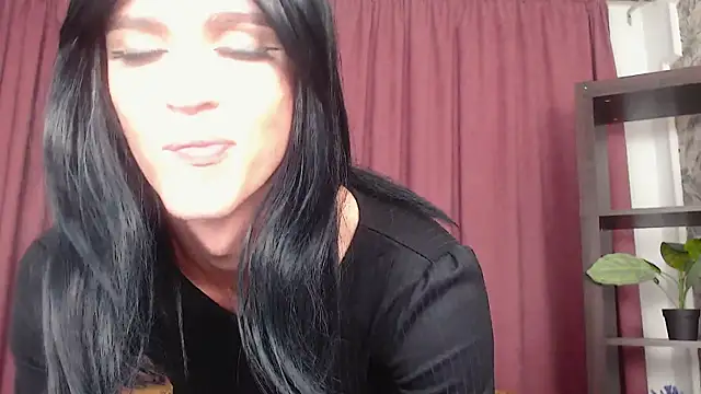 Snapshot of _CRYSTAL_tgirl chatting on December 2024 06:28:01 PM CRYSTAL tgirl online show from December 2024 06:28:01 PM