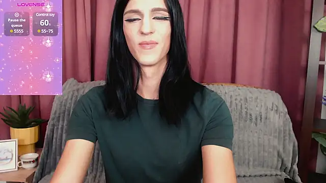 Snapshot of _CRYSTAL_tgirl chatting on December 2024 12:33:02 PM CRYSTAL tgirl online show from December 2024 12:33:02 PM