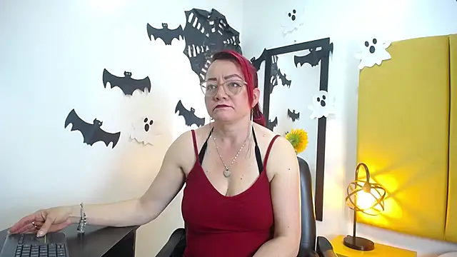 Lupiita223 online show from October 2025 12:49:01 PM