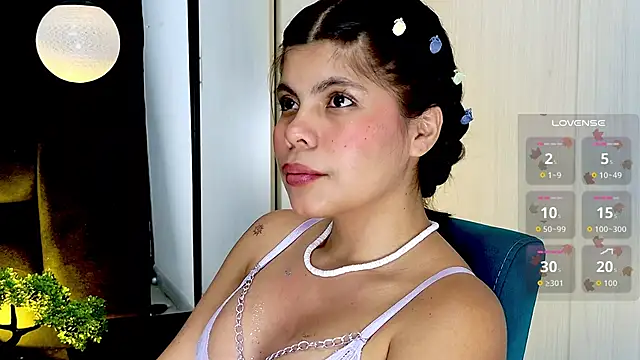 Snapshot of cutehanna1 chatting on September 2025 11:21:01 PM cutehanna1 online show from September 2025 11:21:01 PM