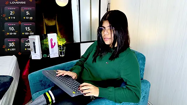 Snapshot of cutehanna1 chatting on September 2025 11:53:01 PM cutehanna1 online show from September 2025 11:53:01 PM