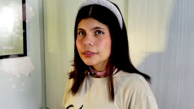 Snapshot of cutehanna1 chatting on October 2025 07:27:01 PM cutehanna1 online show from October 2025 07:27:01 PM