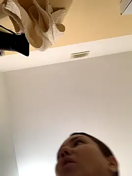 MiraMiss online show from November 2025 07:30:01 AM