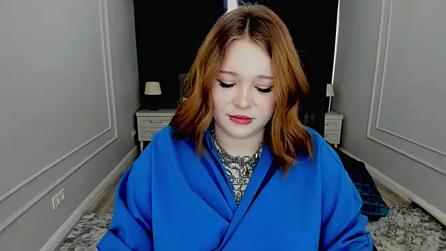 MoonLghte online show from January 2025 11:32:02 AM