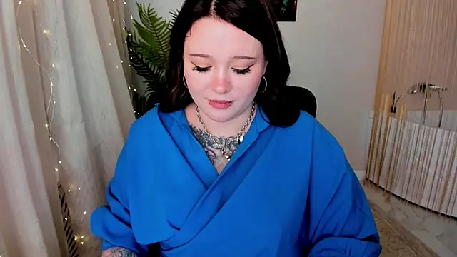 MoonLghte online show from March 2025 10:39:02 PM