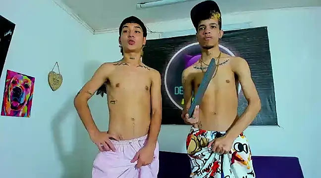 Snapshot of Exclusive_Duo66 chatting on December 2024 04:04:02 PM Exclusive Duo66 online show from December 2024 04:04:02 PM