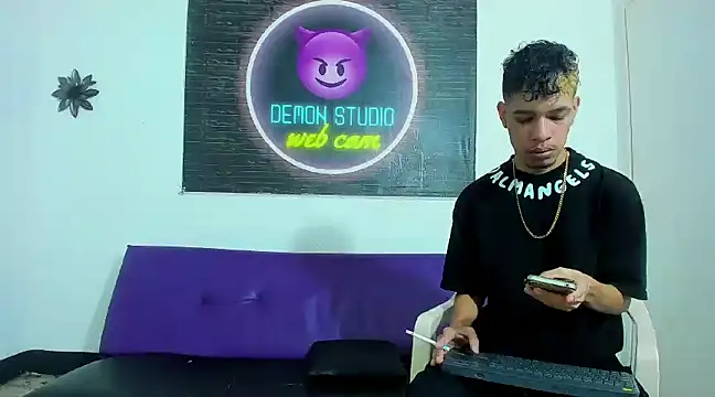 Snapshot of Exclusive_Duo66 chatting on December 2024 12:29:02 PM Exclusive Duo66 online show from December 2024 12:29:02 PM