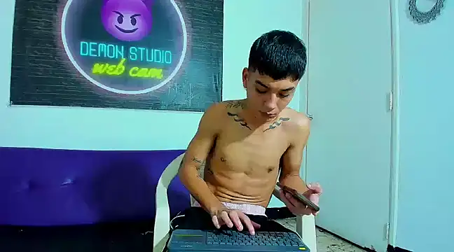 Snapshot of Exclusive_Duo66 chatting on December 2024 12:38:01 PM Exclusive Duo66 online show from December 2024 12:38:01 PM
