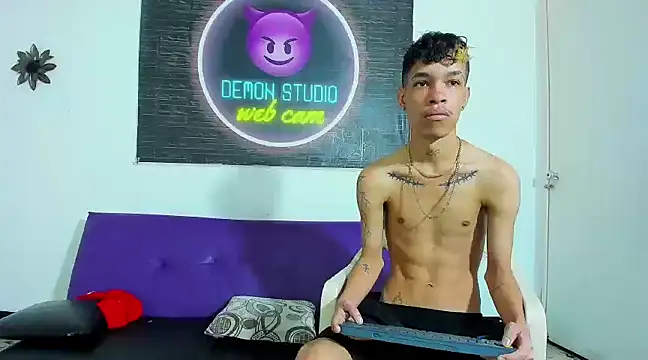 Snapshot of Exclusive_Duo66 chatting on December 2024 12:44:01 PM Exclusive Duo66 online show from December 2024 12:44:01 PM